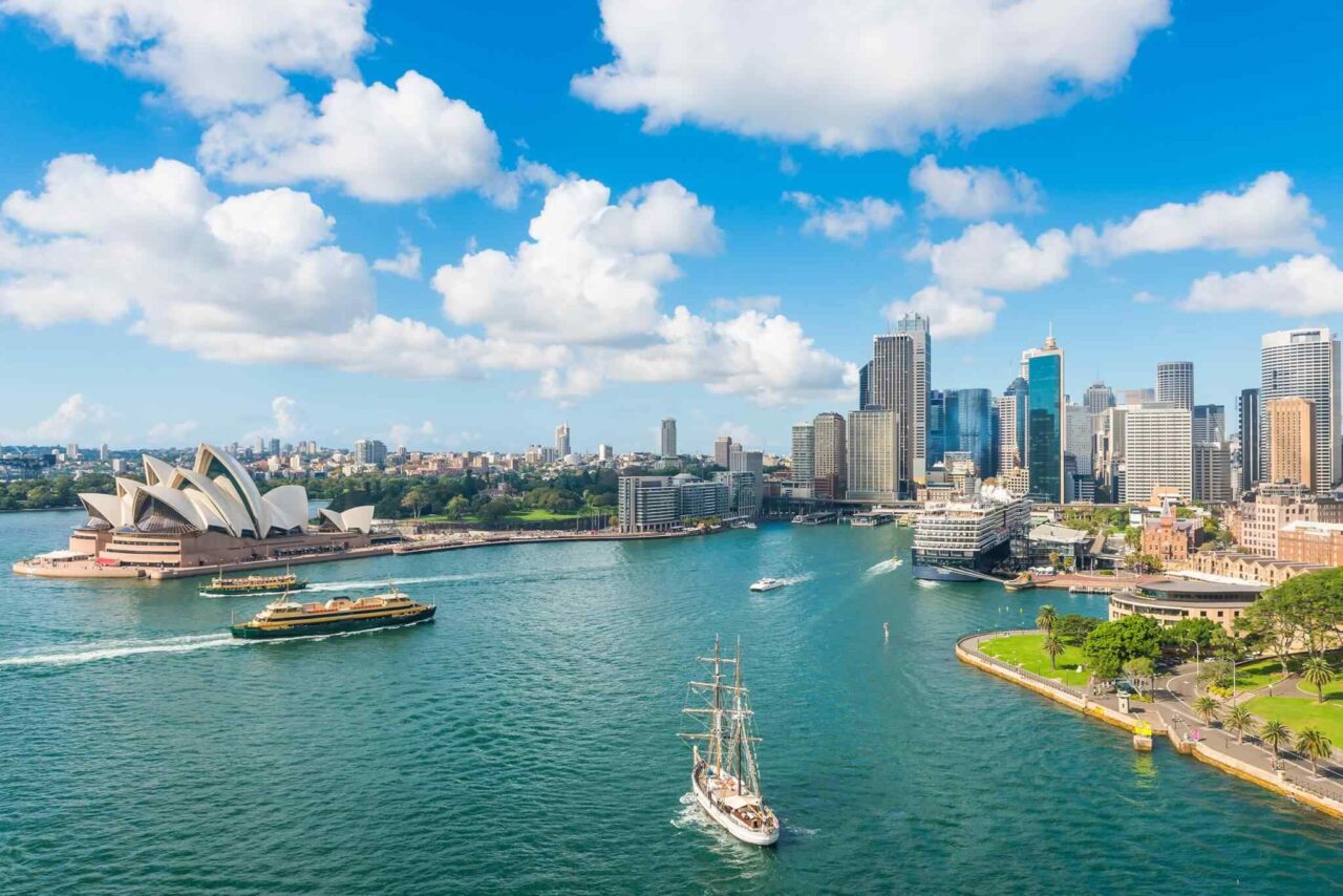 https://misrtours.net/wp-content/uploads/2018/09/destination-sydney-04-1280x854.jpg