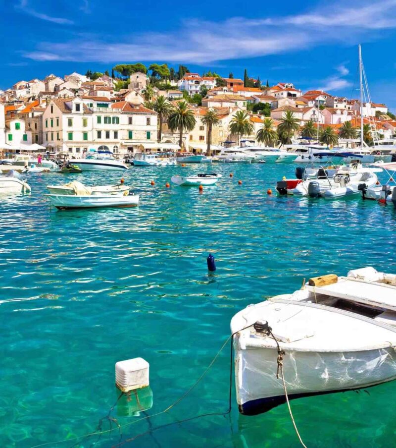 2-Day White Desert & Bahariya Oasis Adventure from Cairo