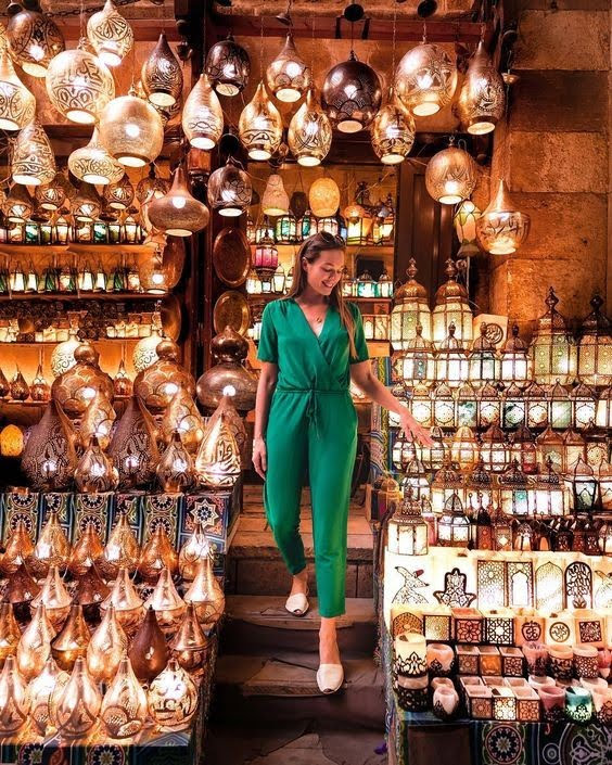 khan-el-khalili-bazaar-cairo-egypt