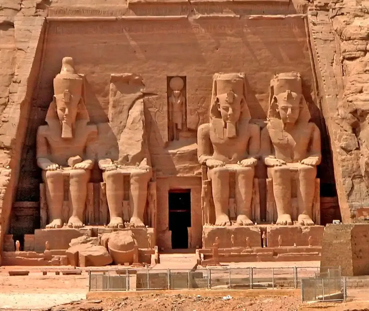Abu Simbel Under the Stars: Private Overnight Tour from Aswan
